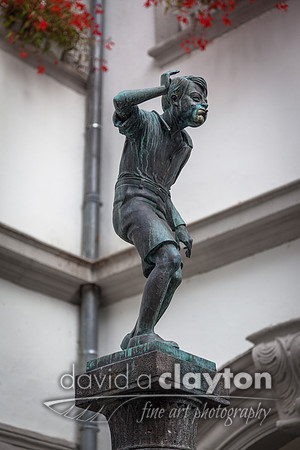 Spitting Student Fountain